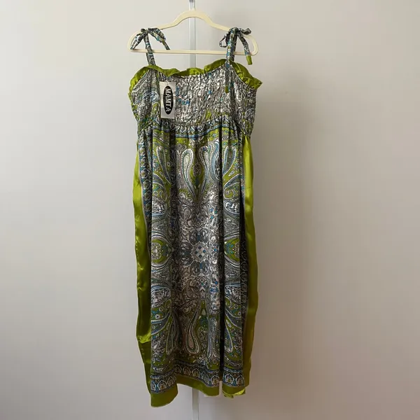 Mamta Boho Beachy Paisley Smocked Tie Strap Maxi Dress OS Green - Image 4
