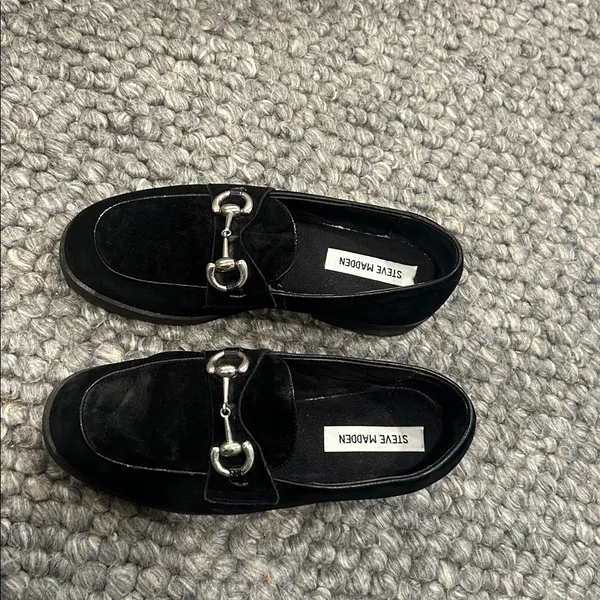Steve Madden “Heart” Vintage Black Suede Horsebit Loafers Size 8 1/2 B 36518 - Image 3