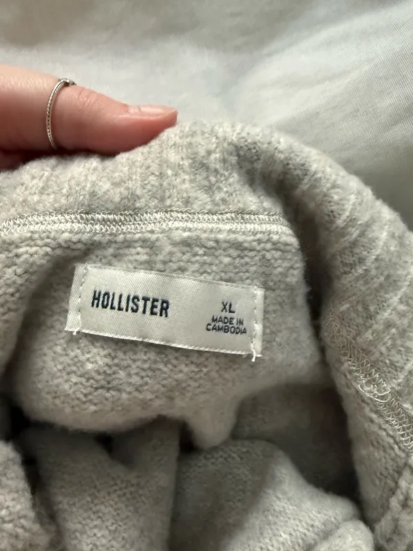 Hollister Sweater - Image 3