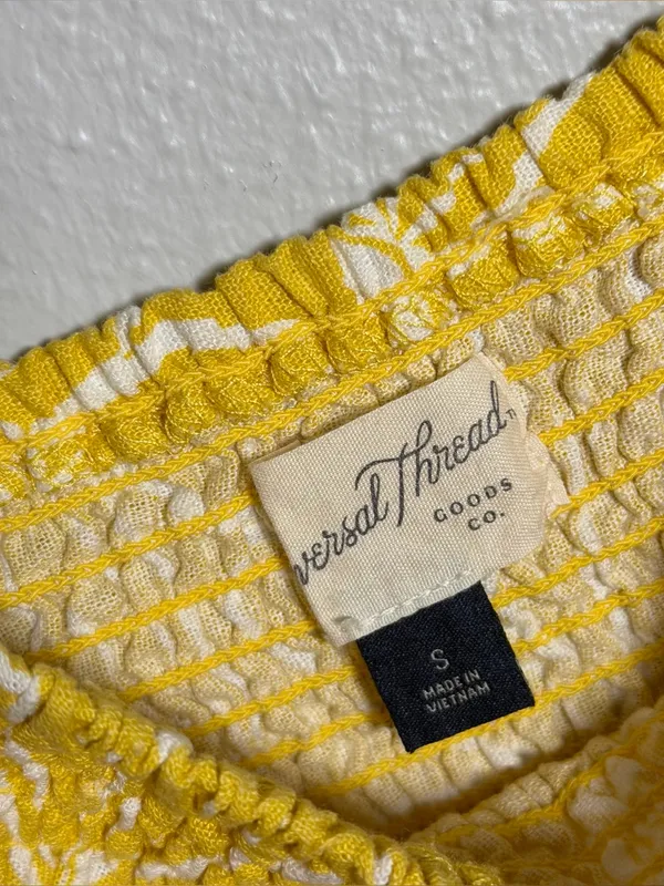 Universal Thread Women‎ Yellow Floral Smocked Puff Sleeve Crop Top Tropical S - Image 5