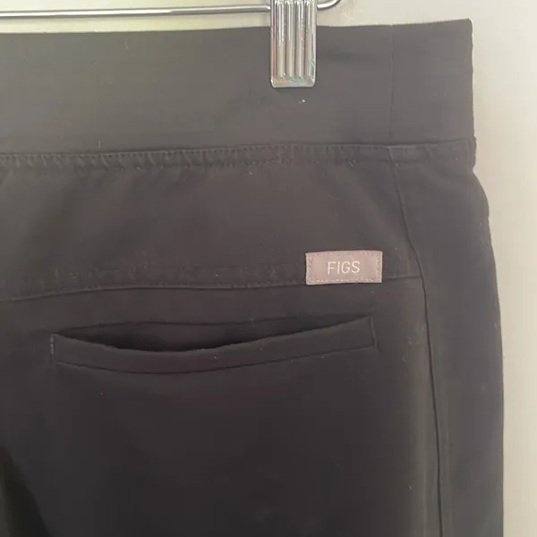 FIGS Technical Collection Black Scrub Pants Large Short - Image 5