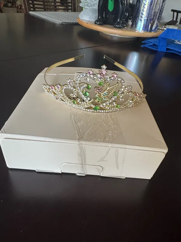 New Sweetv gold tiara Size undefined - Image 2