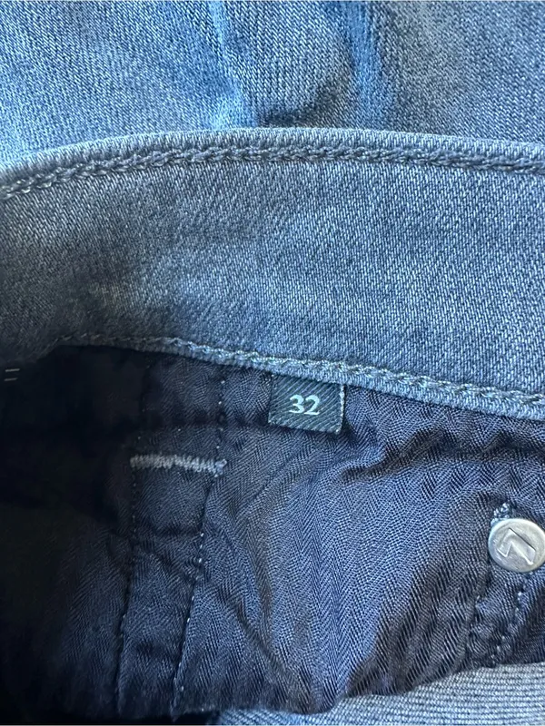 7 For All Mankind Grey Button Fly Skinny Jeans Size 32 - Image 7