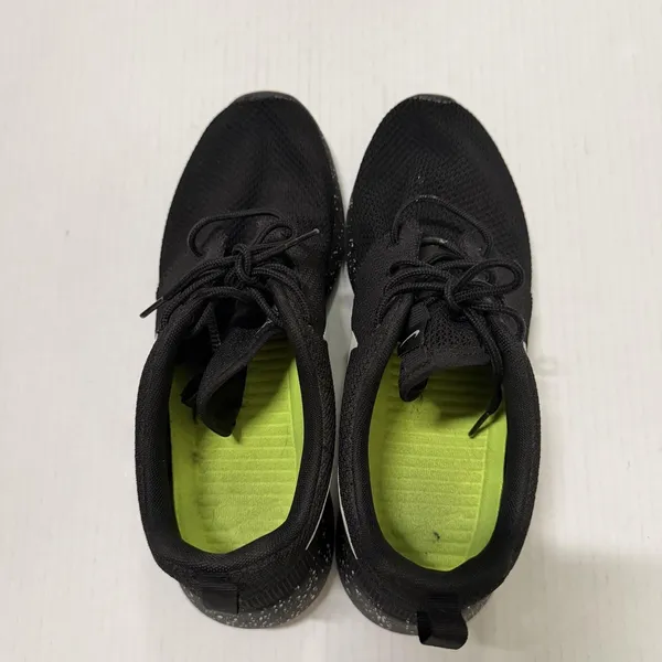 Nike‎ Roshe One Shoes Womens 9.5 Black White Mesh Speckle Sneakers 855916-007 - Image 4