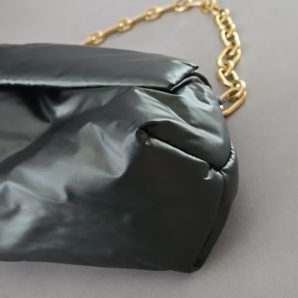 Anthropologie Metallic Puff Shoulder Bag In Green With a Gold Chain - Image 4