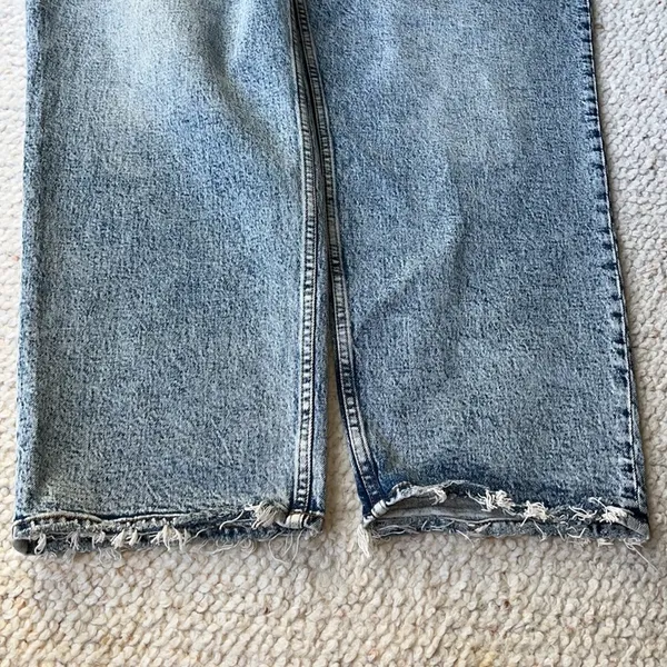Abercrombie & Fitch 90's Straight Ultra High Rise Acid Wash Jeans 37‎ / 24 - Image 8