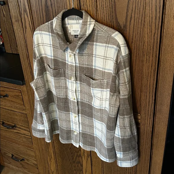 American Eagle Oversized Plaid Shirt‎ Jacket Fleece Brown White Blue Size Medium - Image 6