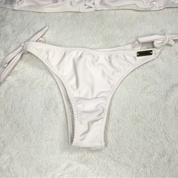 Girasole Swimwear White Ruffle Bandeau High Cut Bikini Set Size Small - Image 5