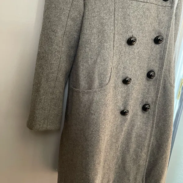 Forever 21 Gray Wool Pea Coat Timeless Style - Image 3