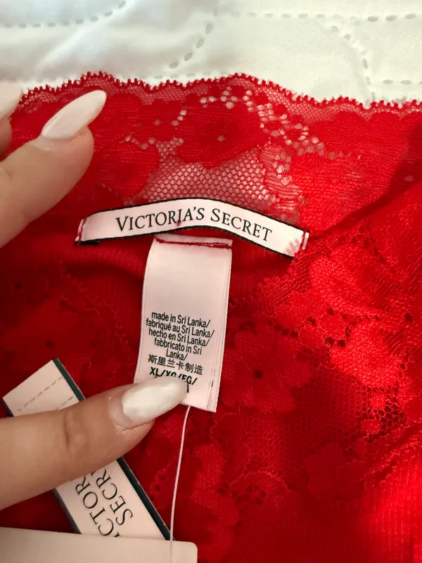 Victoria's Secret NWT Lace Red Tank Top - Image 5