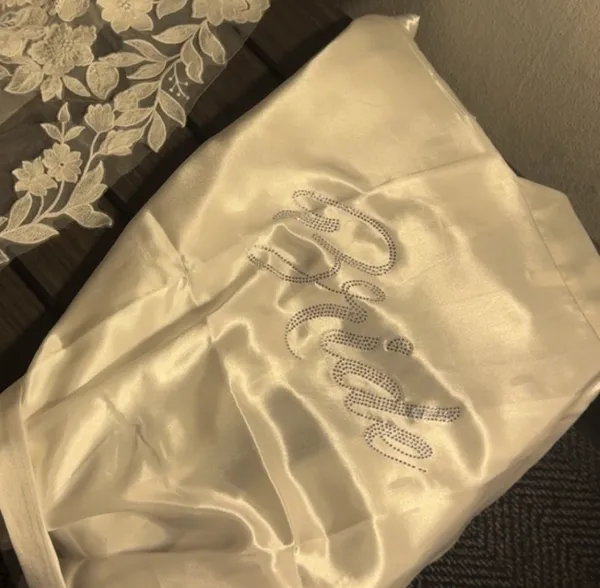 Amazon White bride robe - Image 2