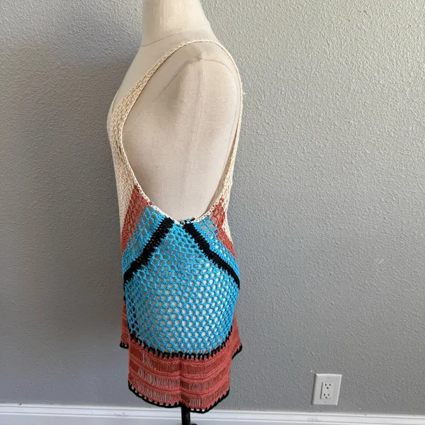 Deep‎ V Crochet Knit Dress Size Medium - Image 4