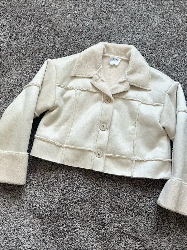 Le Lis Cream Cropped Teddy Shearling Jacket - Image 2