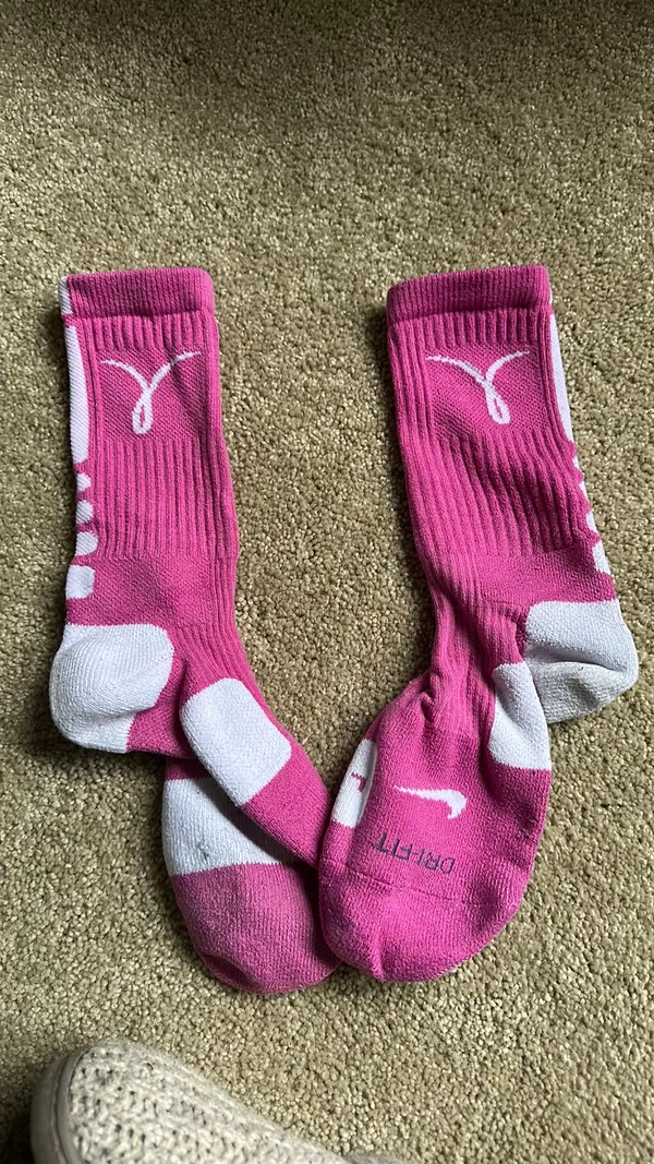 Nike Dri-Fit Socks Elite Pink Hyper Bright Breast Cancer - Image 6