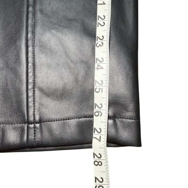 Marc New York Andrew Marc Faux‎ Leather Pants Gold Button Detail Womens L - Image 9