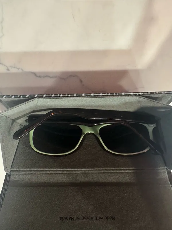 Fossil Sunglasses - Image 4