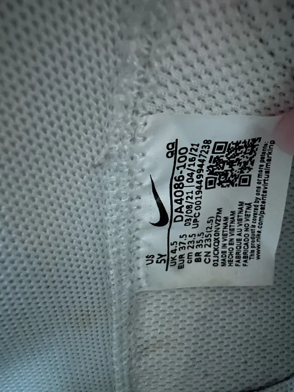 Nike Blazers - Image 6