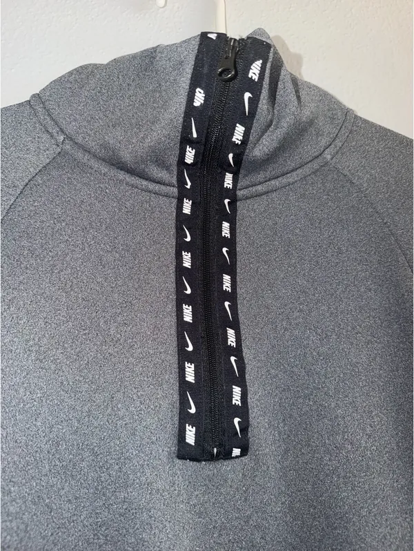 Nike Quarter-Zip - Image 2