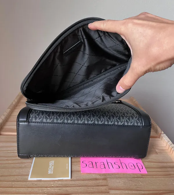 Michael Kors Purse And IPad Case - Image 7