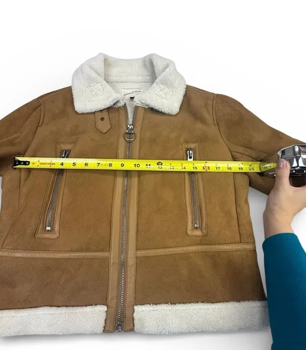 Universal Threads - Image 6