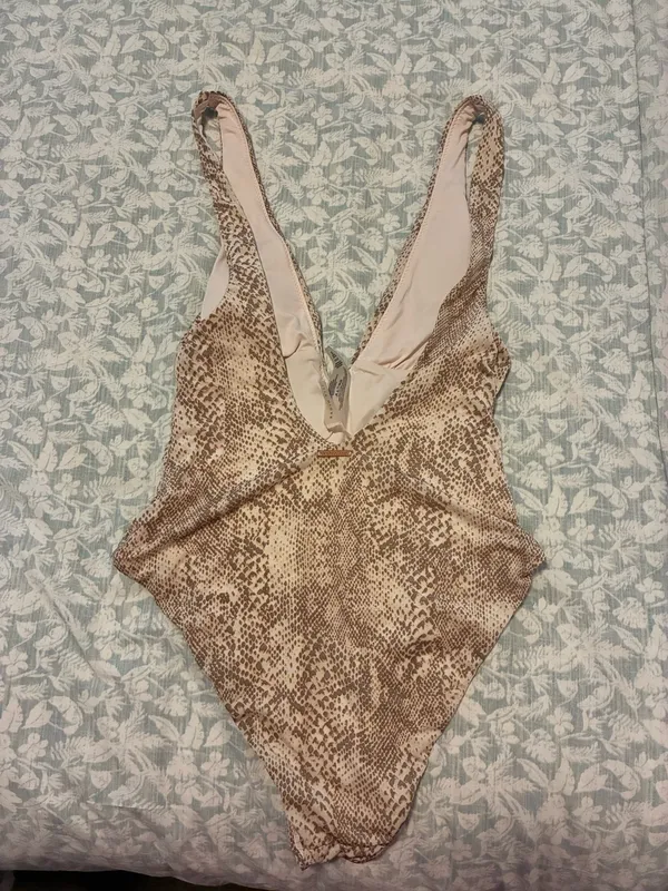 Radio Fiji One Piece Bikini - Image 2