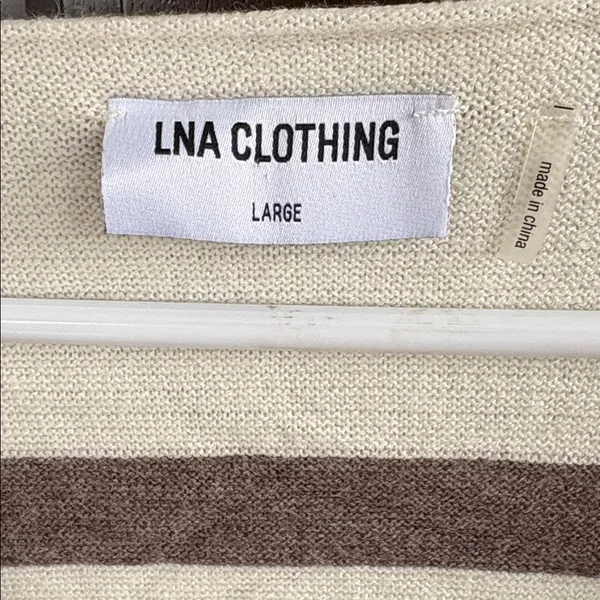 Like New LNA Clothing Sweater Size Large - Image 3