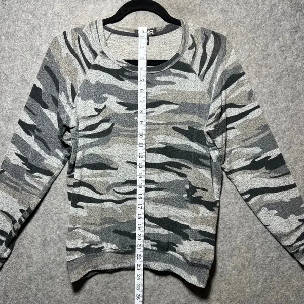 Buffalo David Bitton Womens Grey Camo Raglan Sleeve Sweatshirt Small Crewneck‎ - Image 3