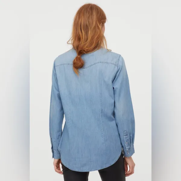 H&M Oversized denim button down shirt size small - Image 3
