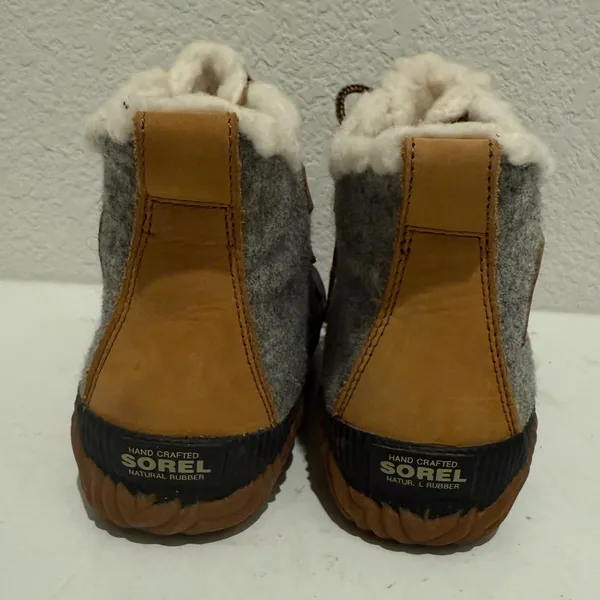 SOREL Out N About Plus Weatherproof Rain Boots in Quarry Grey Black Tan Size 7.5 - Image 9