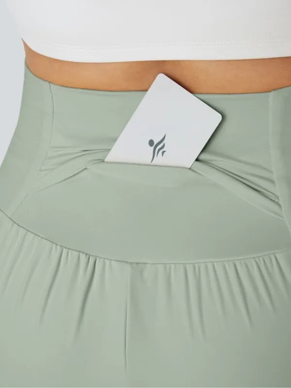 Halara SoftlyZero™ Airy Super High Waisted 2-in-1 Cool Touch Yoga Shorts Size M - Image 5