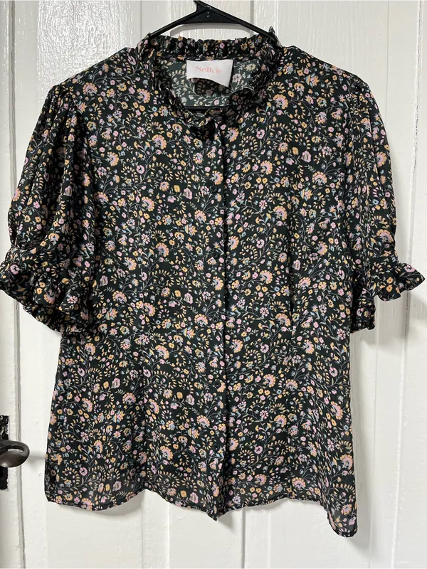 Selkie The Bistro button down Blouse in Ditsy Dark Green Floral Top - Image 2