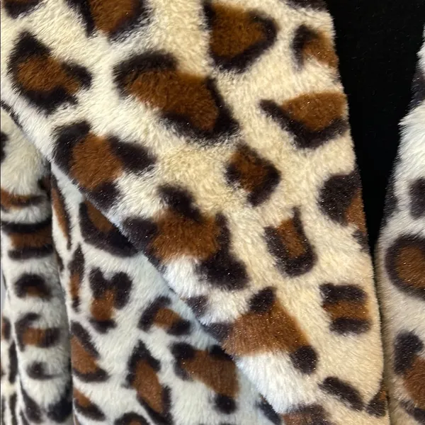 Leopard Print Faux Fur Jacket medium like new open style - Image 3