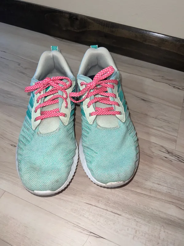 Running Adidas Shoes - Image 2