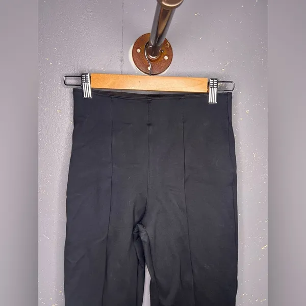Abercrombie & Fitch Black Flare Pant (XS) - Image 4
