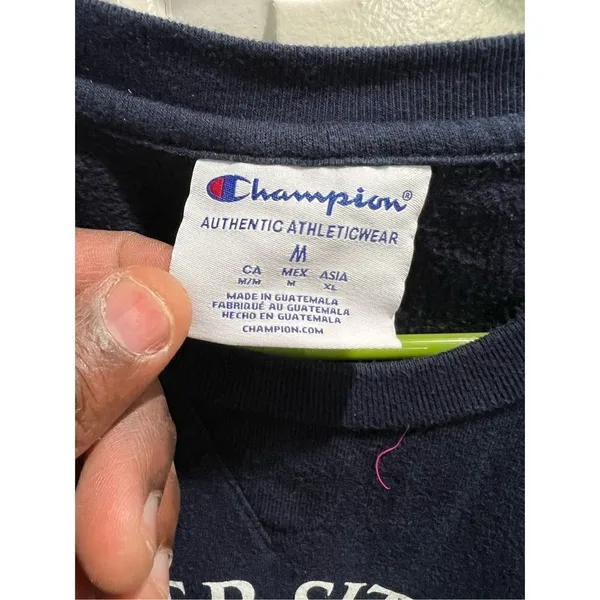 Champion Notre Dame Irish Size Medium Crewneck Sweatshirt - Image 2