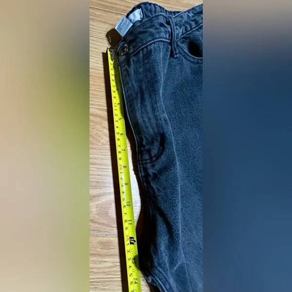 Forever 21 🏷️🏷️Women 33 Black wash, high rise, wide leg denim jeans - Image 7