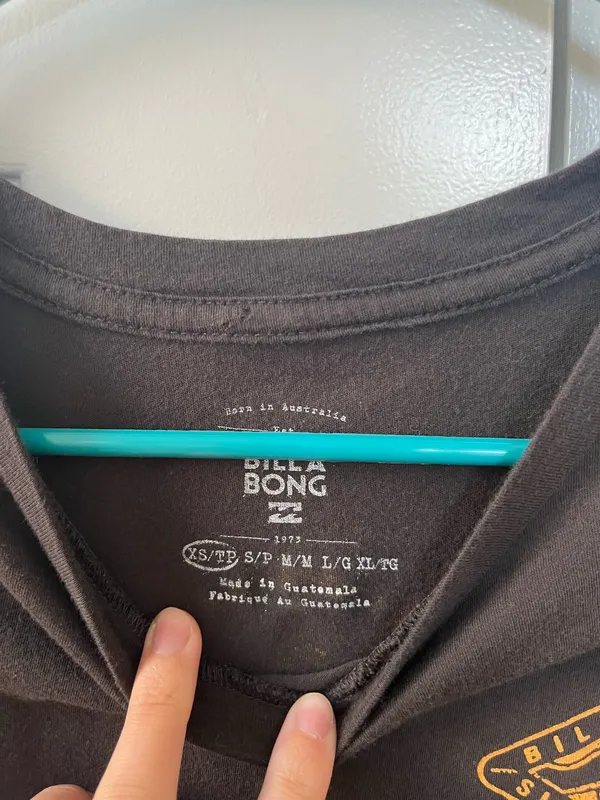 Billabong Dark Grey Cropped T Shirt - Image 4