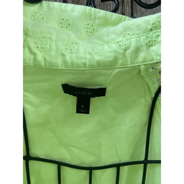 J.CREW Dress Size 0 LIGHT NEON GREEN EYELET SHORT SLEEVE MINI SHIRT‎ DRESS - Image 2