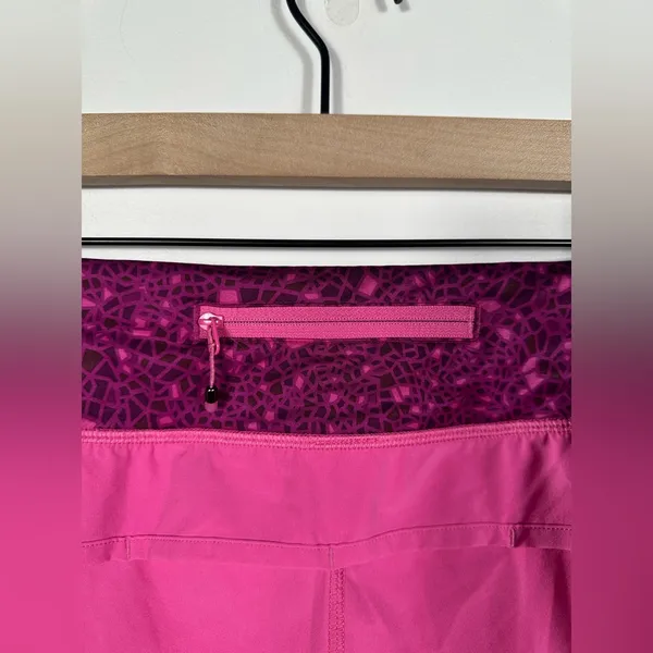Lululemon Speed Short Pink Paradise‎ Paradise Geo Regal Plum Multi Size 8 - Image 7