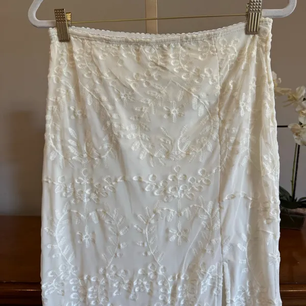 Altar’d State Embroidered Mesh Lace Maxi Skirt NWT Small - Image 4