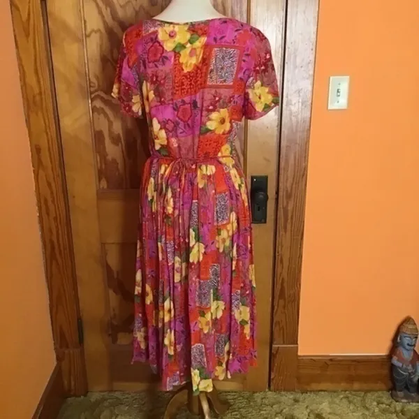 BILA Boho Patchwork Floral Midi Dress Pink Red Rayon Size Small - Image 9