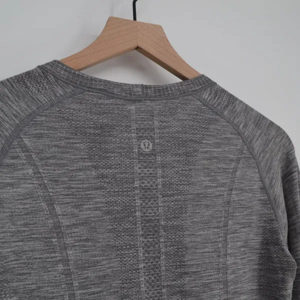 Lululemon Swiftly Tech Long Sleeve Crew Top Slate Grey White Running Women's 6 - Image 5