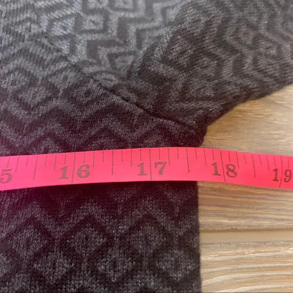 NWT‎ Aspen printed full zip sweater Black - Image 6
