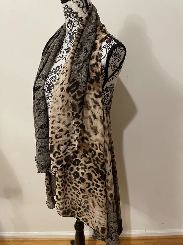 George Leopard & Lace Print Sheer Vest Wrap One Size - Image 3