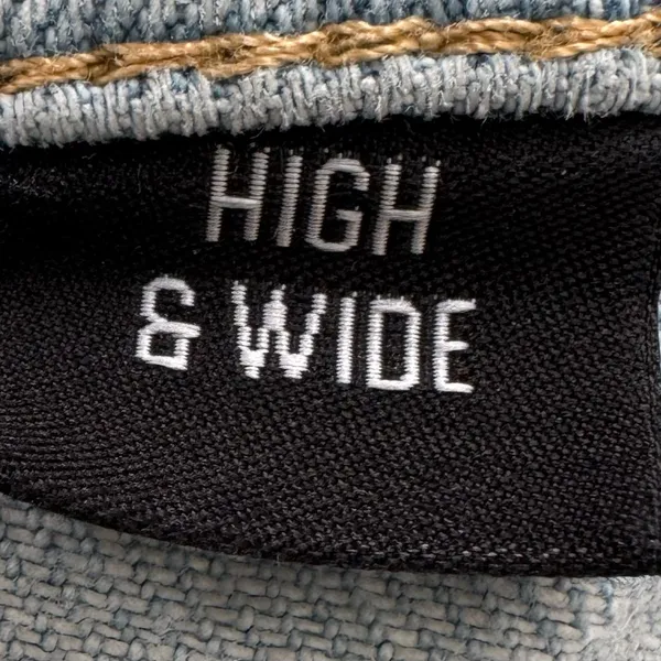 BDG Urban Outfitters High & Wide light wash blue jeans, size 25 western Y2K - Image 7