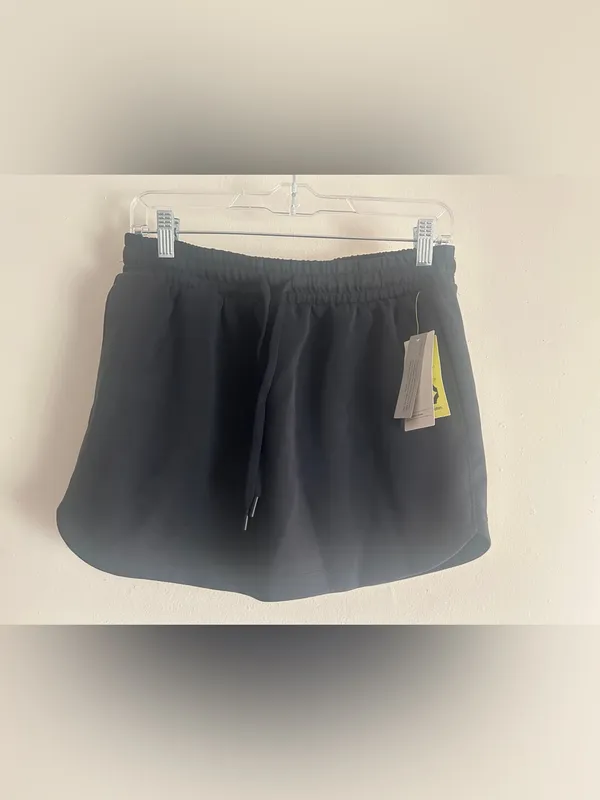 All in Motion Women's Airy Sleek Skort Black Small - Image 3
