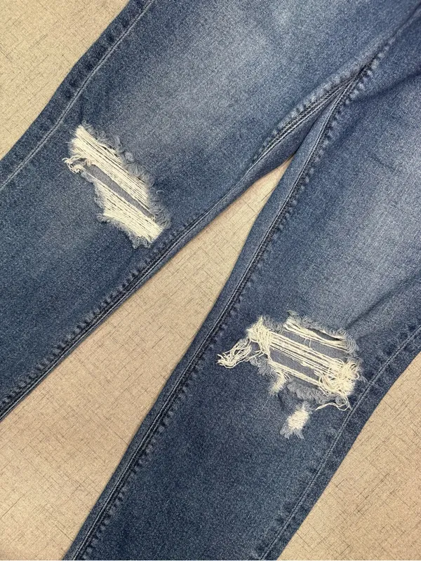 American Eagle High Rise Mom Jeans Distressed Stretch Cropped Tapered Ankle 6 - Image 8