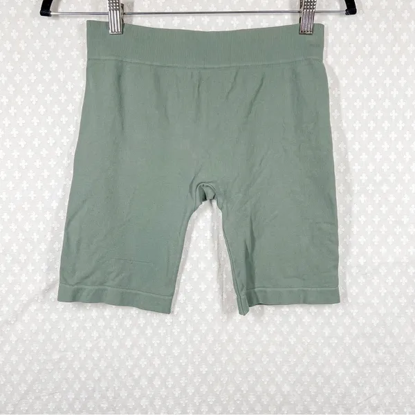 Free People‎ Intimately Green High Rise Seamless Bike Shorts - Image 2