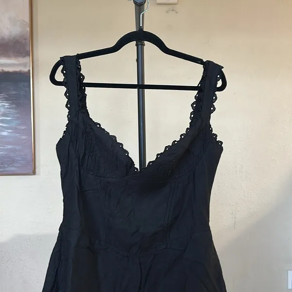 HOUSE OF‎ CB 'Tilly' Black Pin Tuck Mini Dress NWOT Size L D-DD - Image 5