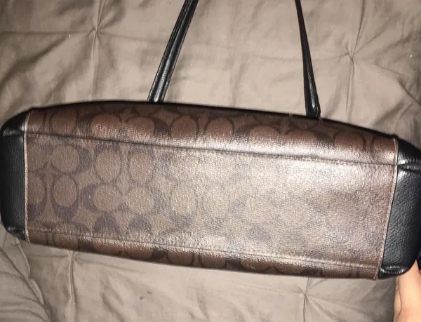 Signature Christie Carryall - Image 3